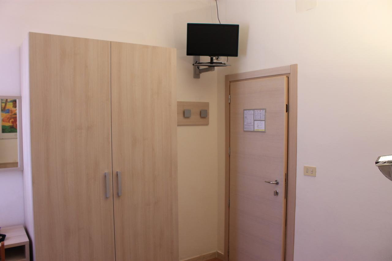 Hotel Susanna Rimini Zimmer foto